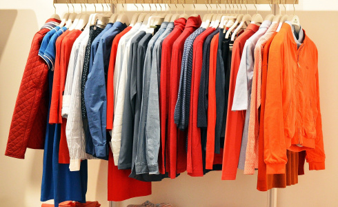 Kde prodat oblečení, které už nenosíte? Máme pro vás 4 tipy | Modio.cz