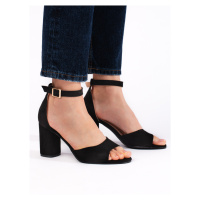 Krásné černé dámské sandály na širokém podpatku
