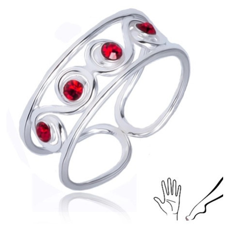Prsten ze stříbra 925 - esíčkový vzor s červenými kamínky Šperky eshop