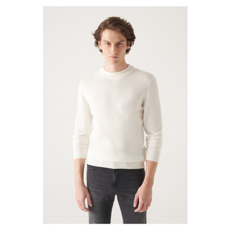 Avva Men's White Half Turtleneck Regular Fit Knitwear Sweater