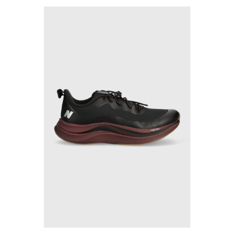 Běžecké boty New Balance WFCPWBK černá barva
