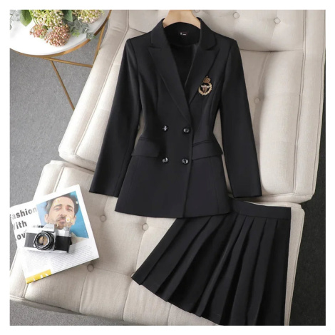 Dvoudílný dámský set – sako a sukně ve western stylu