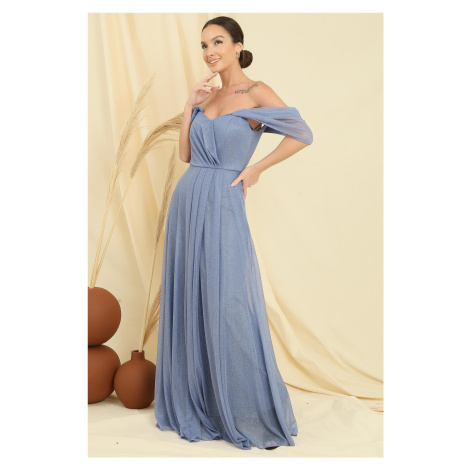 Šaty By Saygı s nízkým rukávem, podšívkou, plisovanou stříbrnou dlouhou tylovou sukní