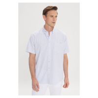 ALTINYILDIZ CLASSICS Men's White-blue Comfort Fit Comfy Cut Buttoned Collar Check Short Sleeve S