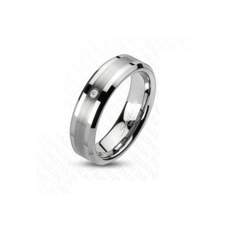 Prsten z wolframu s matným středovým pásem a čirým zirkonem, 6 mm Šperky eshop
