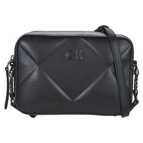 Calvin Klein Jeans RE-LOCK QUILT CAMERA BAG Černá