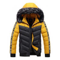 Zimní prošívaná bunda s kožíškem, kapucí a nápisy