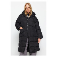 Trendyol Black Oversize vodoodpudivý dlouhý péřový kabát s kapucí
