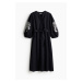 H & M - Šaty's výšivkou - černá