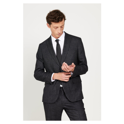 ALTINYILDIZ CLASSICS Men's Black Slim Fit Slim Fit Dovetail Collar Patterned Suit. AC&Co / Altınyıldız Classics