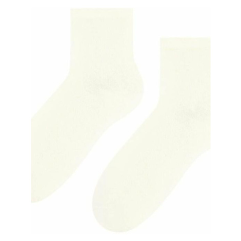 Dámské ponožky Steven 037 krémové | krémová