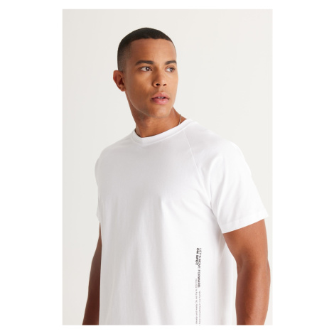 AC&Co / Altınyıldız Classics Men's White Loose Fit Crew Neck Printed 100% Cotton T-Shirt.