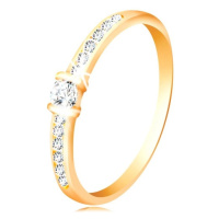 Zlatý prsten 14K - čirá třpytivá ramena, vyvýšený kulatý zirkon čiré barvy