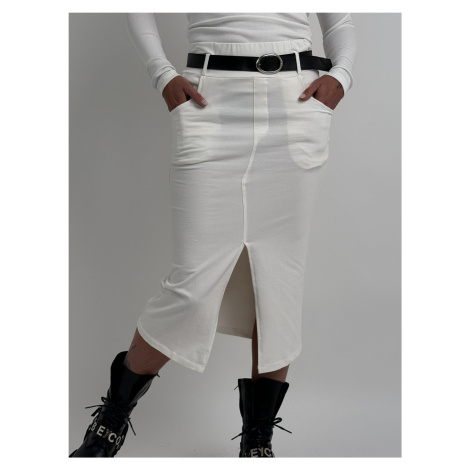 Bílé pouzdrové sukně