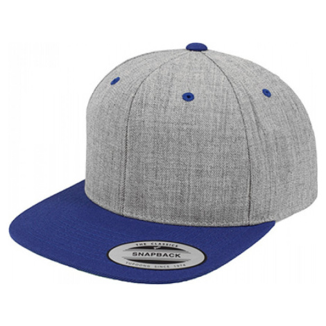 Dvoubarevná čepice s rovným kontrastním kšiltem Flexfit