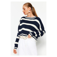 Trendyol Navy Blue Crop pruhovaný pletený svetr