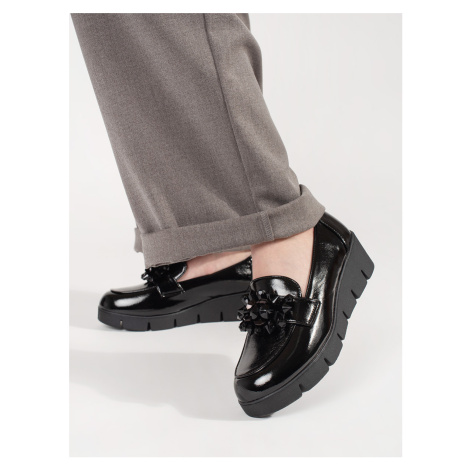 Jedinečné dámské černé mokasíny na klínku GOODIN