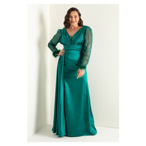 Lafaba Women's Emerald Green V-Neck Long Plus Size Evening Dress with Stones and Slits on the Sl