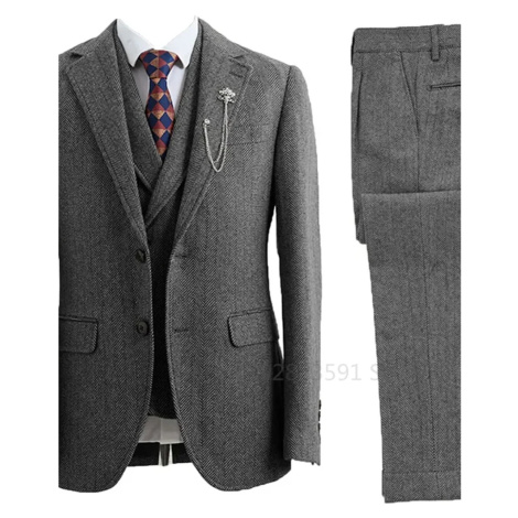 Třídílný pánský oblek z tvídu s dvouřadým sakem