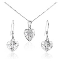 Set ze stříbra 925 - náhrdelník a náušnice, vyřezávaná srdce