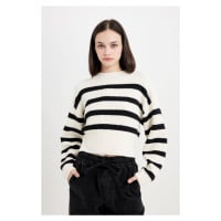 DEFACTO Regular Fit Striped Crew Neck Knitwear Sweater