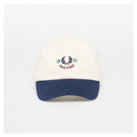 Kšiltovka FRED PERRY 1952 Graphic Pique Cap Ecru