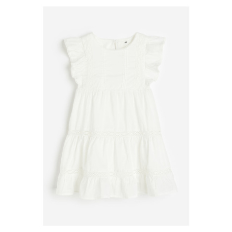H & M - Volánkové šaty's krajkovými detaily - bílá H&M