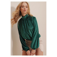 Trend Alaçatı Stili Women's Emerald Green High Neck Gathered Front Velvet Blouse