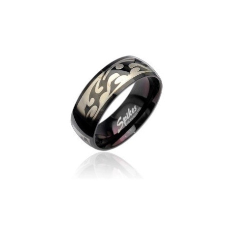 Černý ocelový prsten se vzorem Tribal ve stříbrné barvě Šperky eshop