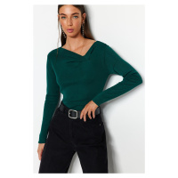 Trendyol Smaragdově zelený límec Detailní pletený svetr