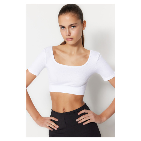 Trendyol White Seamless/Seamless Crop Extra Soft Texture Square Neck Knitted Sports Top/Blouse