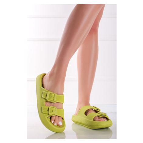 Zelené pryžové pantofle 1-27508 Tamaris
