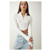 Happiness İstanbul Women's White Zippered Turtleneck Crop Knitted Blouse