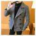 Krátký pánský kabát dvouřadý s knoflíky a širokým límcem