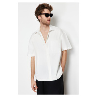 Trendyol White Men's Oversize Fit Shirt with Hem Stopper Accessory