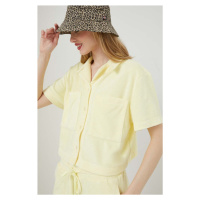 Košile UGG dámská, žlutá barva, regular, s klasickým límcem