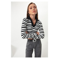 Lafaba Women's White Striped Knitted Sweater