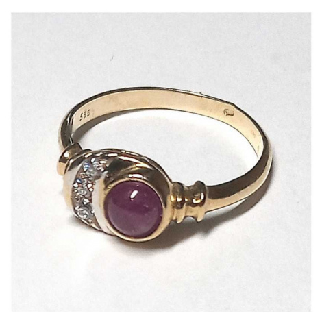 AutorskeSperky.com - 14 kt zlatý prsten s rubínem a brilianty - S4329
