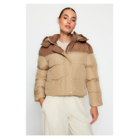 Trendyol béžový nafukovací kabát s kapucí s kapucí s barevným blokem