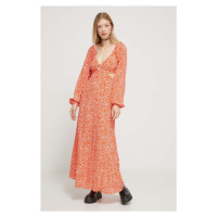 Šaty Billabong oranžová barva, maxi