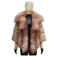 Dámská zimní bunda péřovka s liščí kožešinou