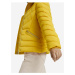 Žlutá dámská prošívaná zimní bunda s límcem s umělým kožíškem Tom Tailor