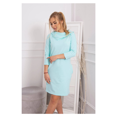 Kesi Šaty 8847 s kapucí a kapsami Barva: Tyrkysová