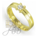Zásnubní prsten ze žlutého / bílého zlata s diamantem + DÁREK ZDARMA