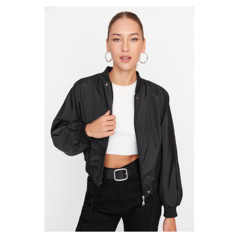 Trendyol Black Oversize Shirred Detail Vodotěsný Bomber Jacket Coat
