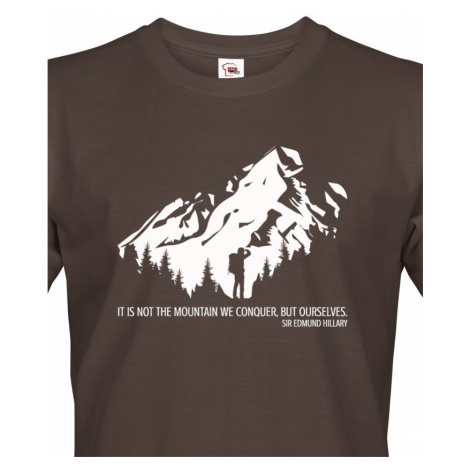 Pánské  triko s citátem Edmunda Hillaryho - triko pro cestovatele BezvaTriko