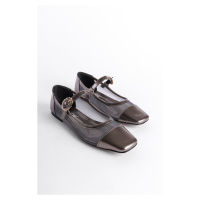 Capone Outfitters Flat Toe Banded Patent Leather Flats
