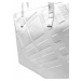 Velká bílá kabelka přes rameno s šikmými vzory