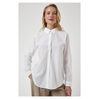 Happiness İstanbul Women's White Soft Textured Basic Shirt