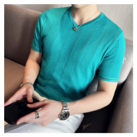 Pletené pánské tričko s výstřihem a texturou